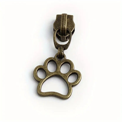 Pet Paws Zipper Pull #5 (Pre-order: Apr 2025)