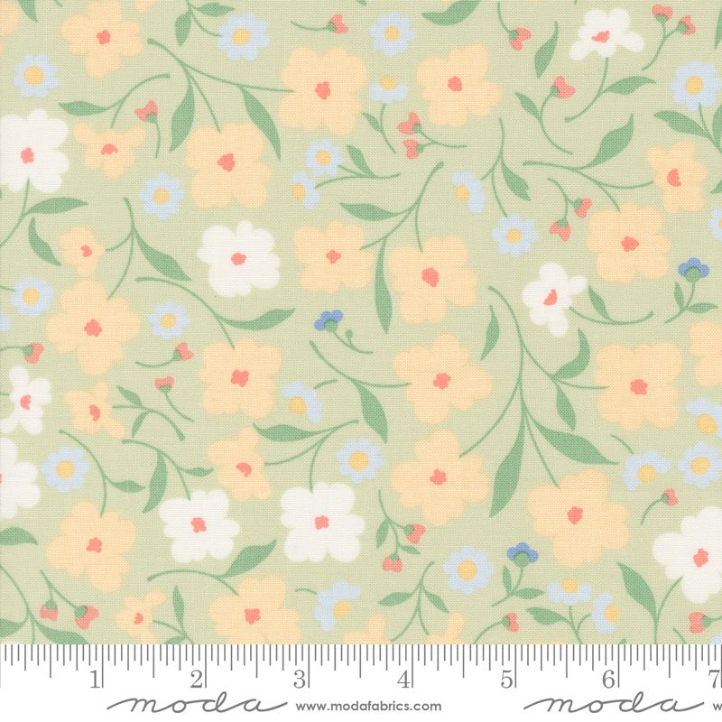 Cottage Charm - Wallpaper in Pear - Heather Briggs - Moda (Pre-order Feb 2025)