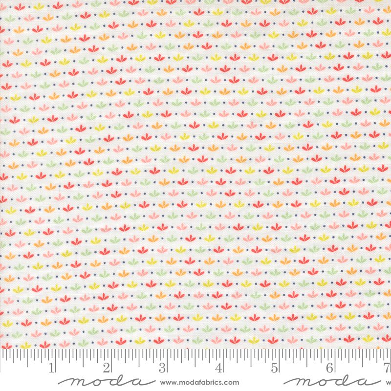 Raspberry Summer - Fat Quarter Bundle - Sherri & Chelsi - Moda (Pre-order Feb 2025)