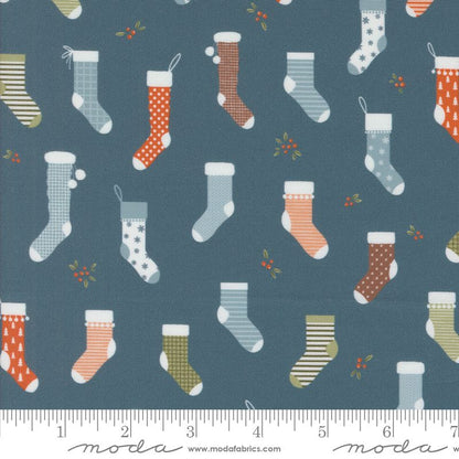 Purrfect Christmas - Fat Quarter Bundle - Elena Amo - Moda (Pre-order: June 2025)