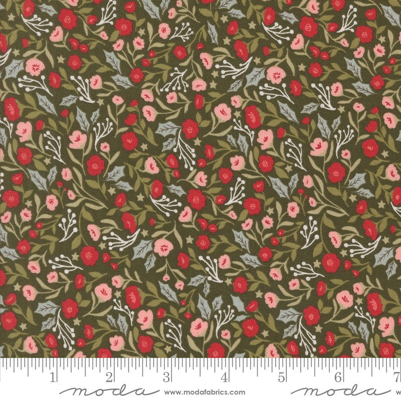 Berry and Pine - Christmas Posies in Wintergreen - Lella Boutique - Moda (Pre-order: June 2025)