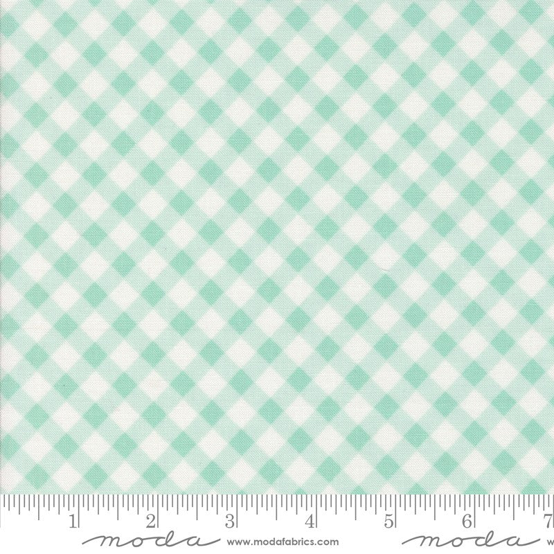 Summertime - Fat Quarter Bundle - Camille Roskelley - Moda (Pre-order: May 2025)