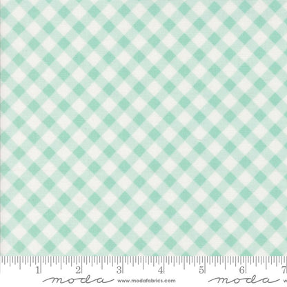 Summertime - Fat Quarter Bundle - Camille Roskelley - Moda (Pre-order: May 2025)