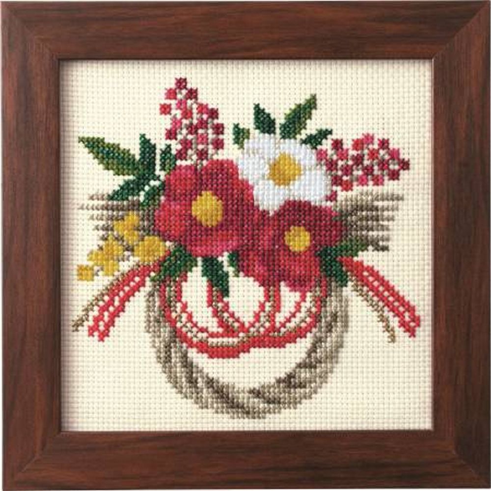 New Year's Wreath Camellia - Cross Stitch Kit - Lecien