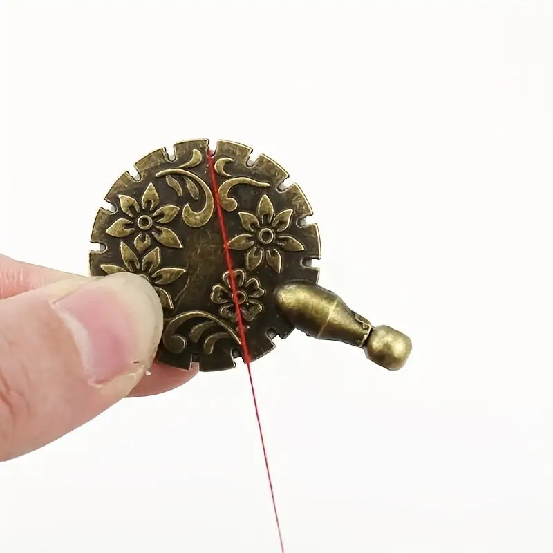 Vintage Thread Cutter Pendant - Essential Notions