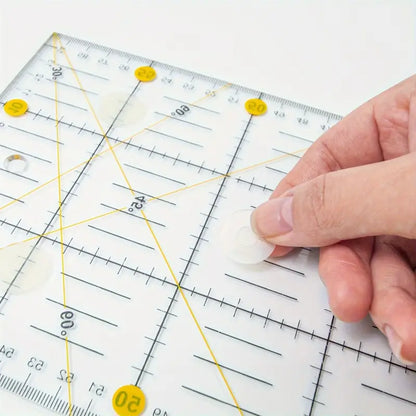 Grip Dots Adhesive Rings for Rulers - Essential Notions