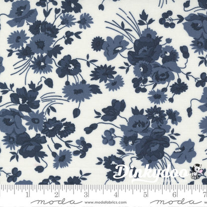 Nantucket Summer - Fat Quarter Bundle - Camille Roskelley - Moda (Pre-order: Aug 2025)