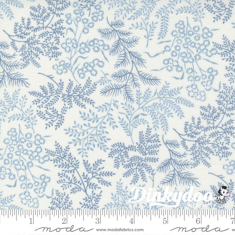 Nantucket Summer - Sconset in Cream Blue - Camille Roskelley - Moda (Pre-order: Aug 2025)