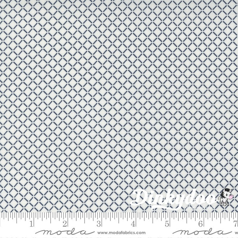 Nantucket Summer - Fat Quarter Bundle - Camille Roskelley - Moda (Pre-order: Aug 2025)