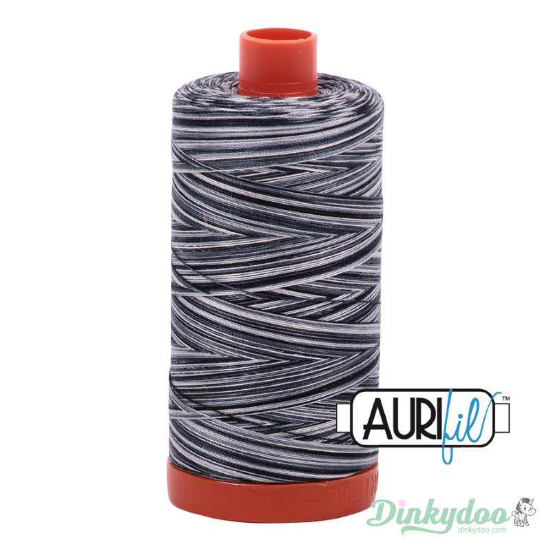 Aurifil Thread - Graphite Variegated (4665) - 50wt 1422 yd (Pre-order: Apr 2025)